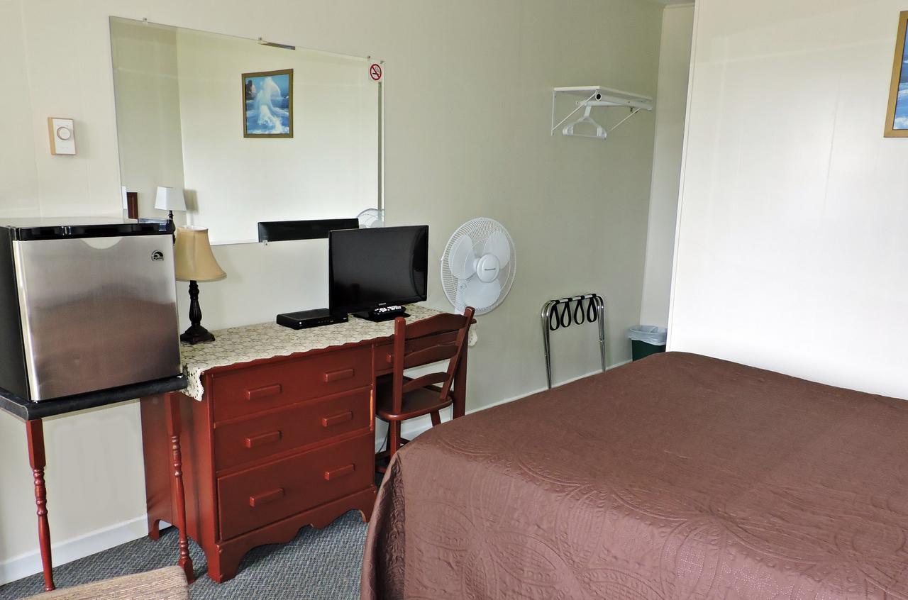Basinview Motel Smiths Cove Екстериор снимка