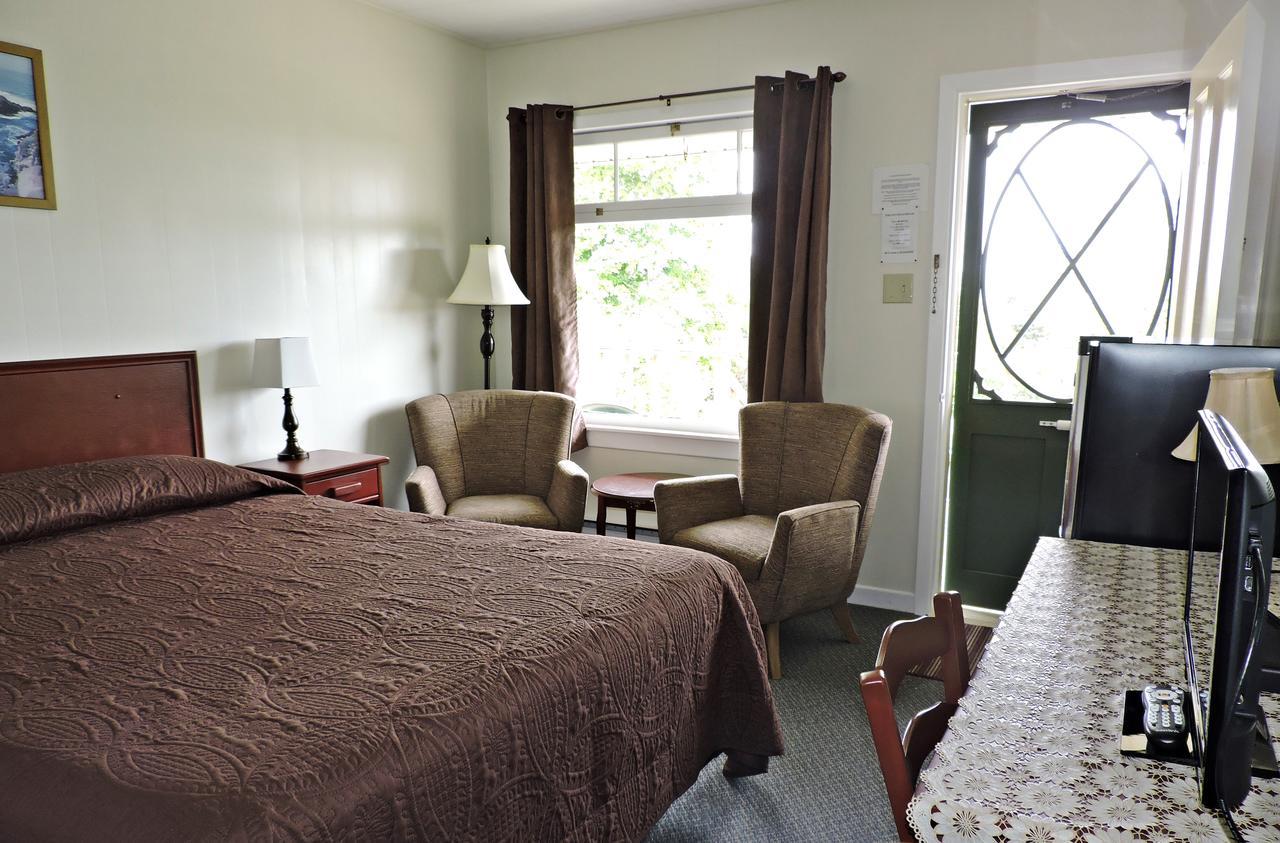 Basinview Motel Smiths Cove Екстериор снимка